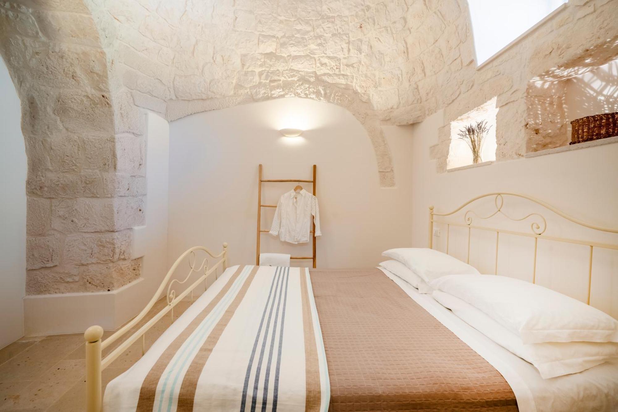 Magna Quercia Trullo & Luxurious Escape Villa Ostuni Exterior photo